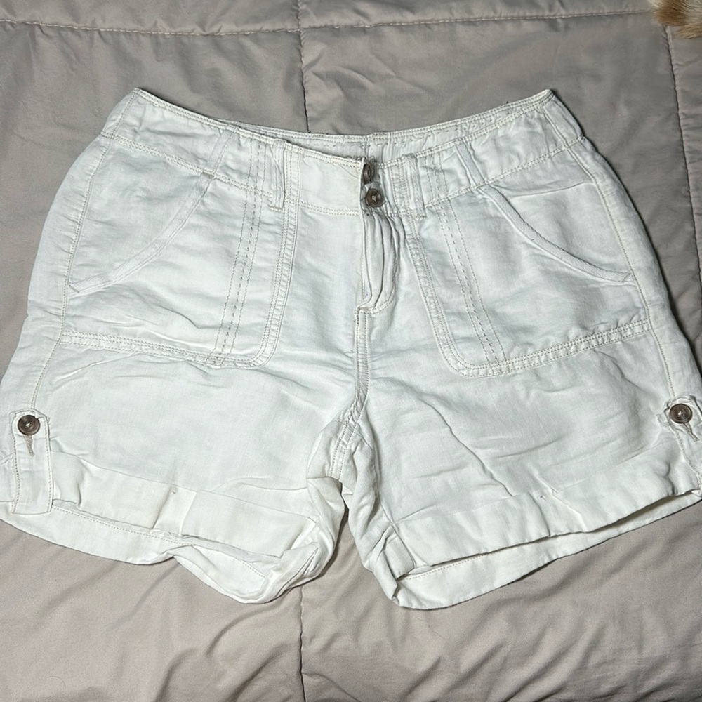 white cargo shorts